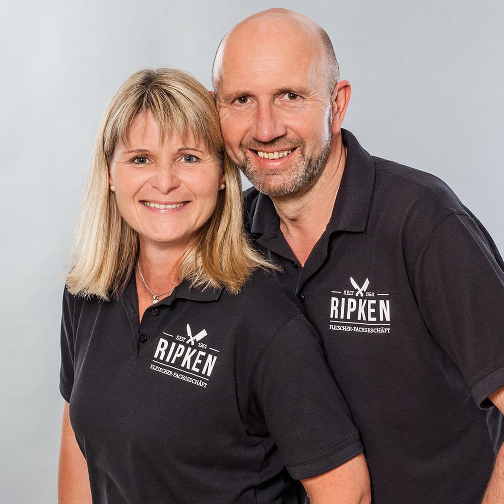 Das Team der Fleischerei Ripken in schwarzen Ripken-Poloshirts